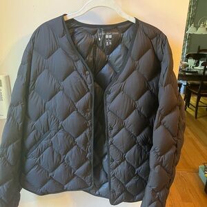 Uniglo ultra  light down jacket M